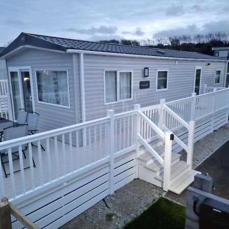 3-Bedroom Holiday Home With Valley Views Newquay  Bagian luar foto