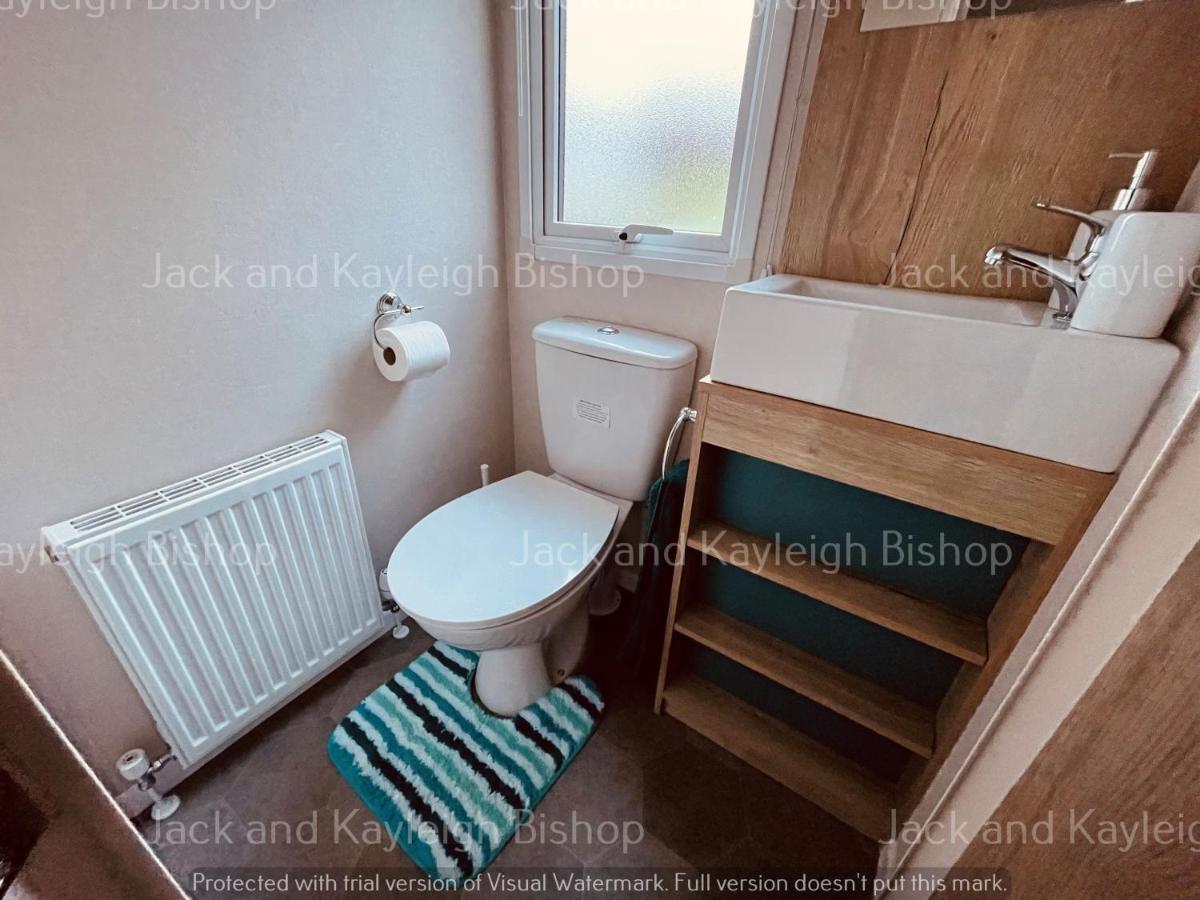 3-Bedroom Holiday Home With Valley Views Newquay  Bagian luar foto